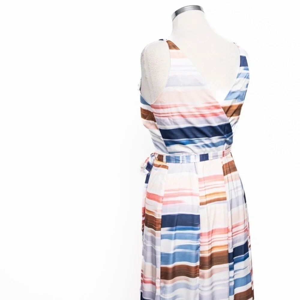 Hutch. Leah Satin Midi Wrap Dress.‎